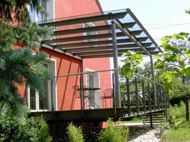 Terrassenüberdachung aus Stahl 1
