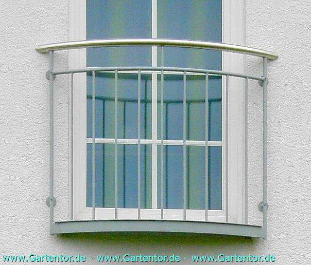 Fenstergitter gebogen mit Ausladung